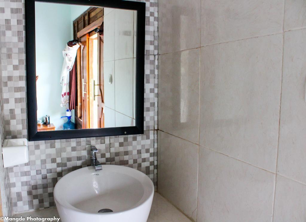 Medal Jaya Hostel & Room Нуса Лембонган Екстериор снимка