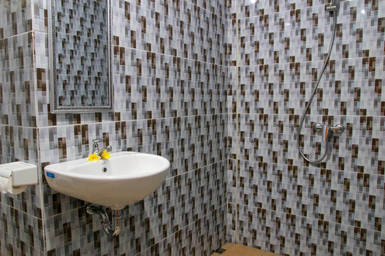 Medal Jaya Hostel & Room Нуса Лембонган Екстериор снимка