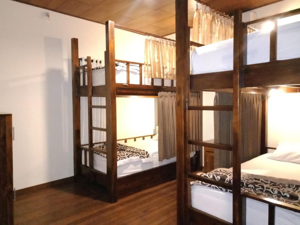 Medal Jaya Hostel & Room Нуса Лембонган Екстериор снимка